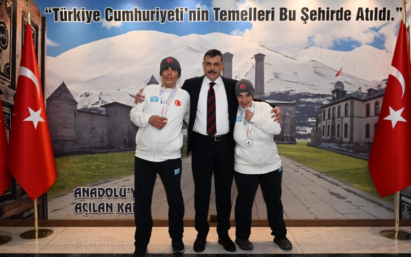 Vali Mustafa Çiftçi, Virtüs 2025 Dünya Şampiyonası’nda Dereceye Giren Sporcuları Kabul Etti